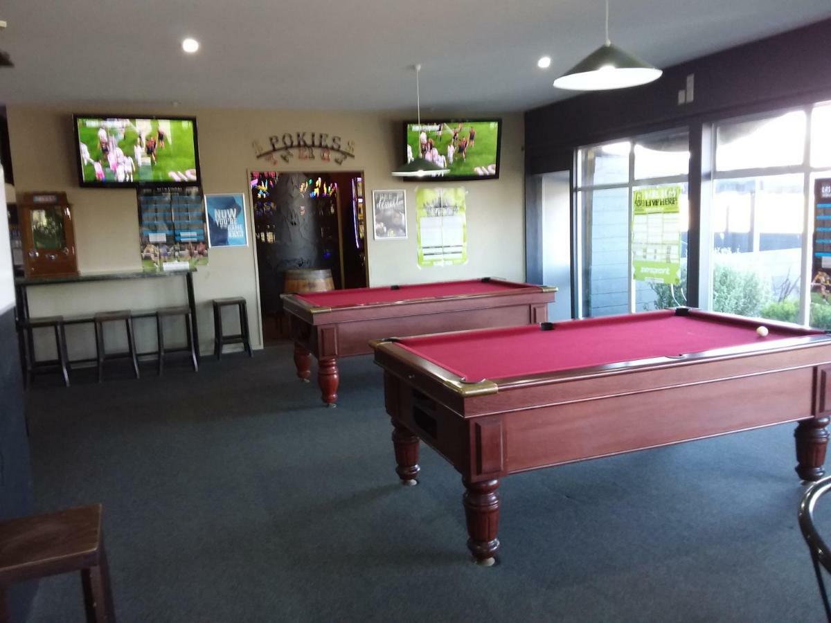 Pine Lake View Lodge Kaiapoi Bagian luar foto
