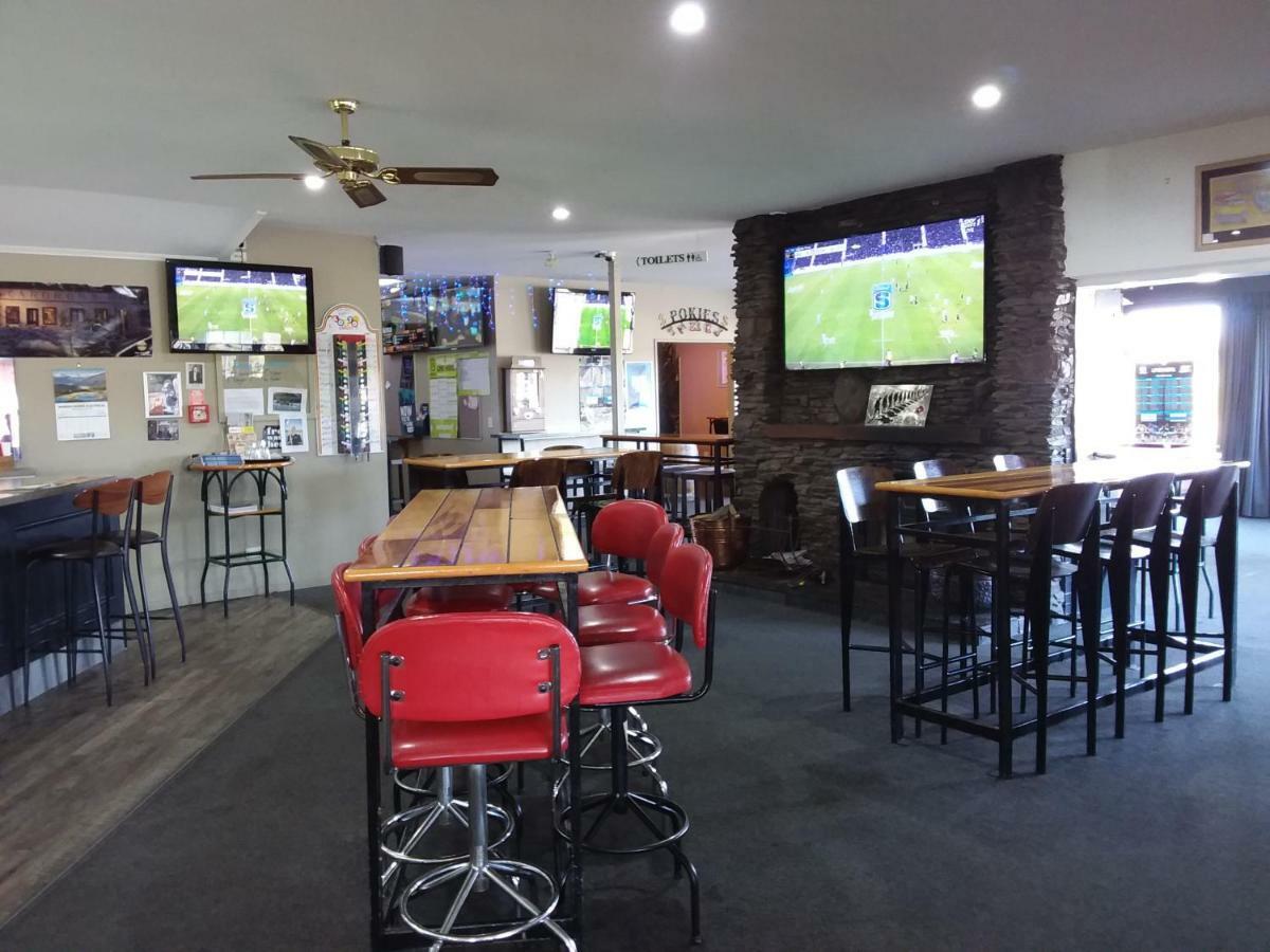 Pine Lake View Lodge Kaiapoi Bagian luar foto